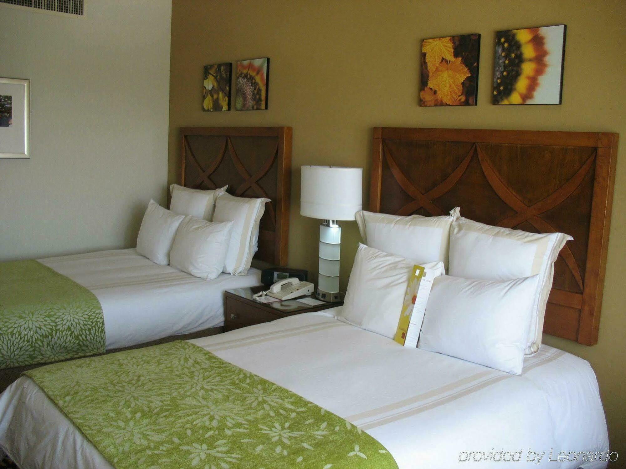 Delta Hotels By Marriott Phoenix Mesa Pokoj fotografie